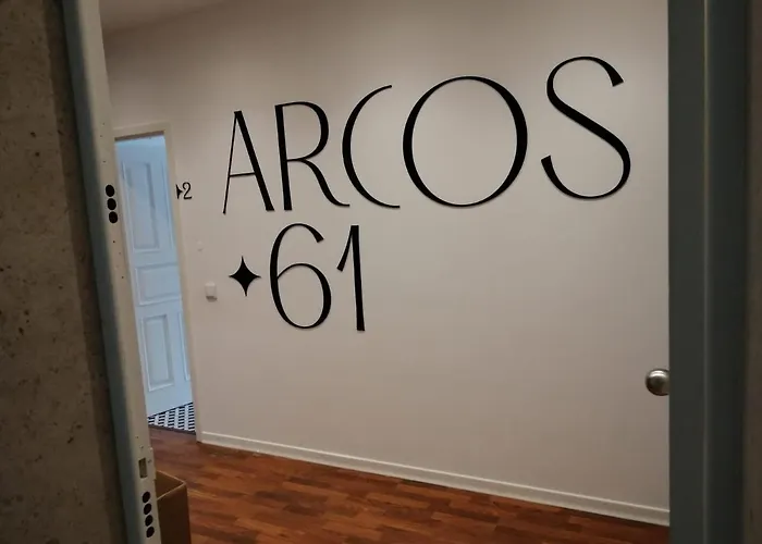 Arcos 61